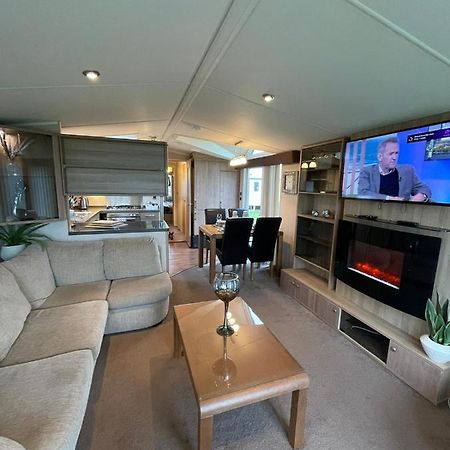 Millfields Holiday Park Инголдмелс Екстериор снимка