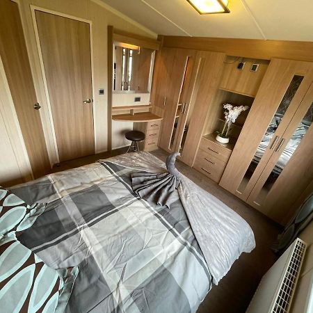 Millfields Holiday Park Инголдмелс Екстериор снимка