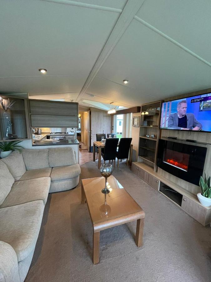 Millfields Holiday Park Инголдмелс Екстериор снимка