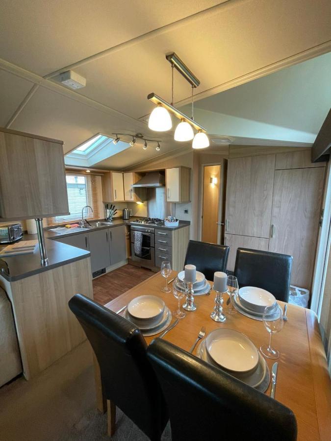 Millfields Holiday Park Инголдмелс Екстериор снимка