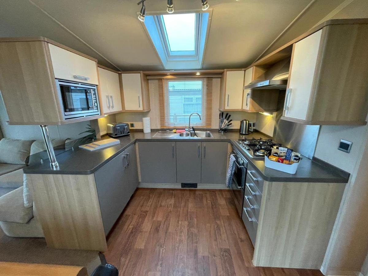 Millfields Holiday Park Инголдмелс Екстериор снимка
